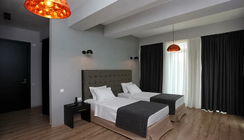 هتل ال ام کلاب تفلیس